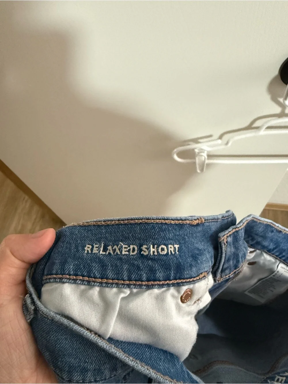 american eagle strigid relaxed short